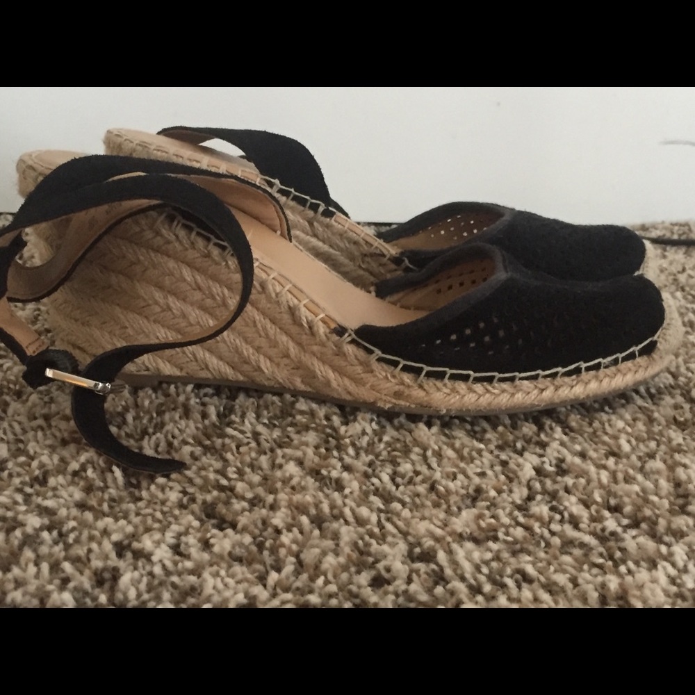 Franco Sarto black Sandals closed toe size 8